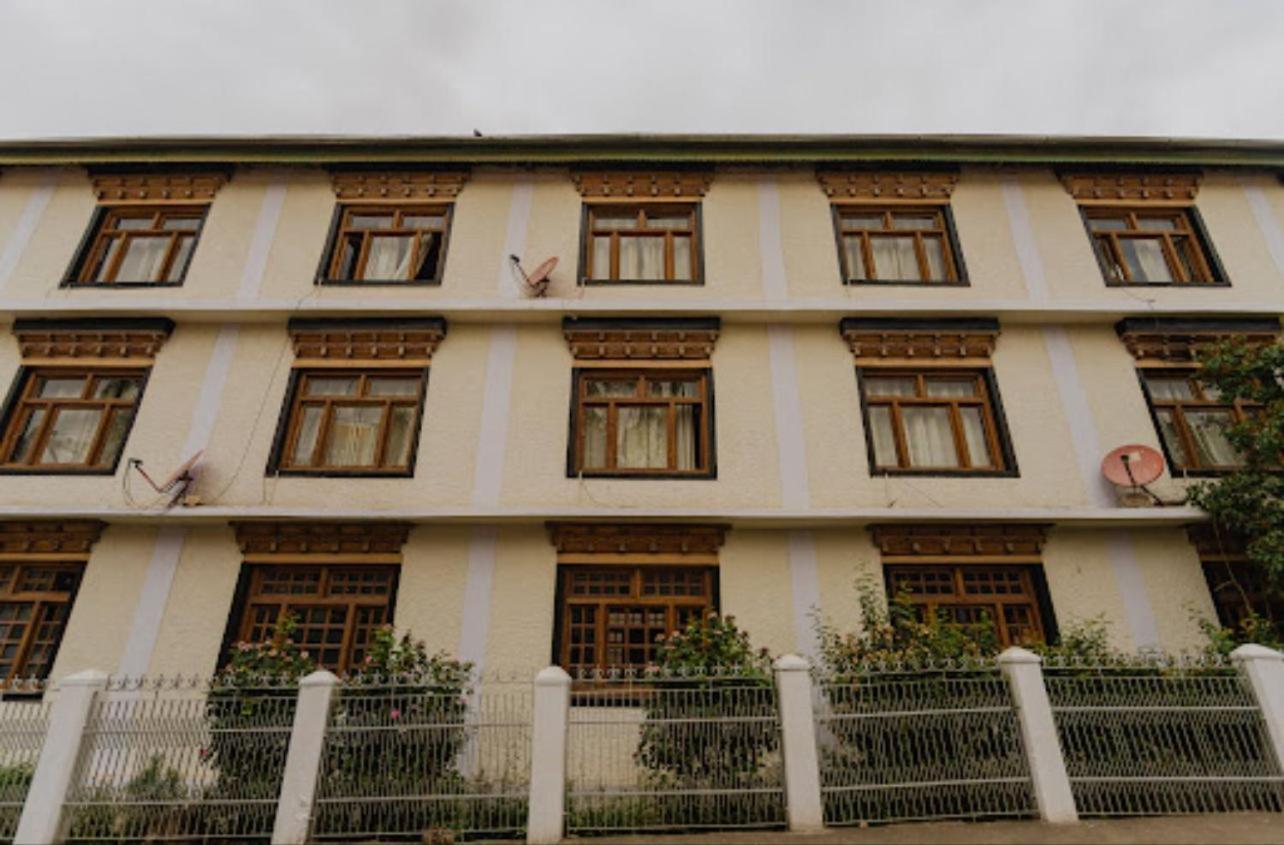 Hotel Lumbini Leh Exterior foto